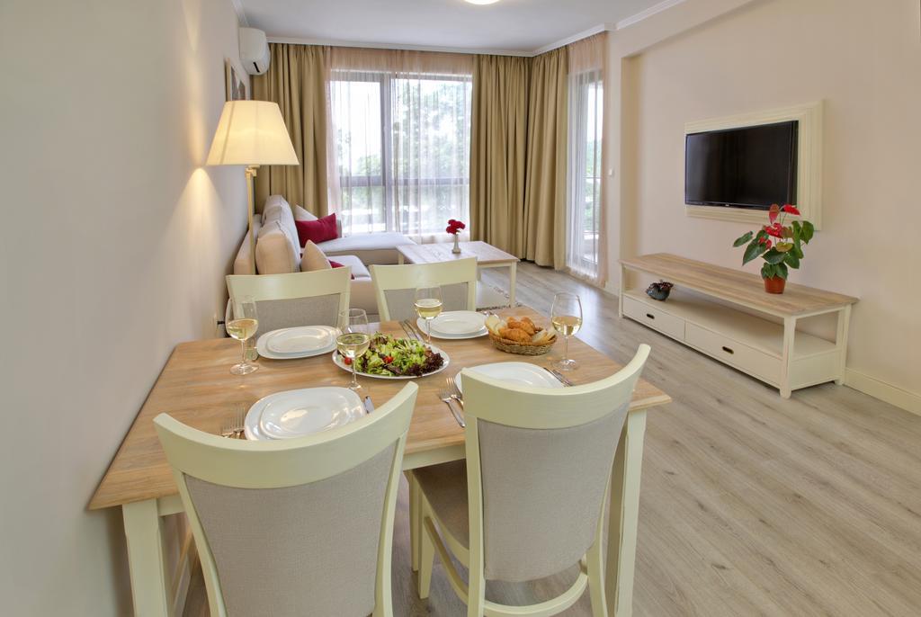 Private Apartments In White Rock Castle Balcsik Szoba fotó