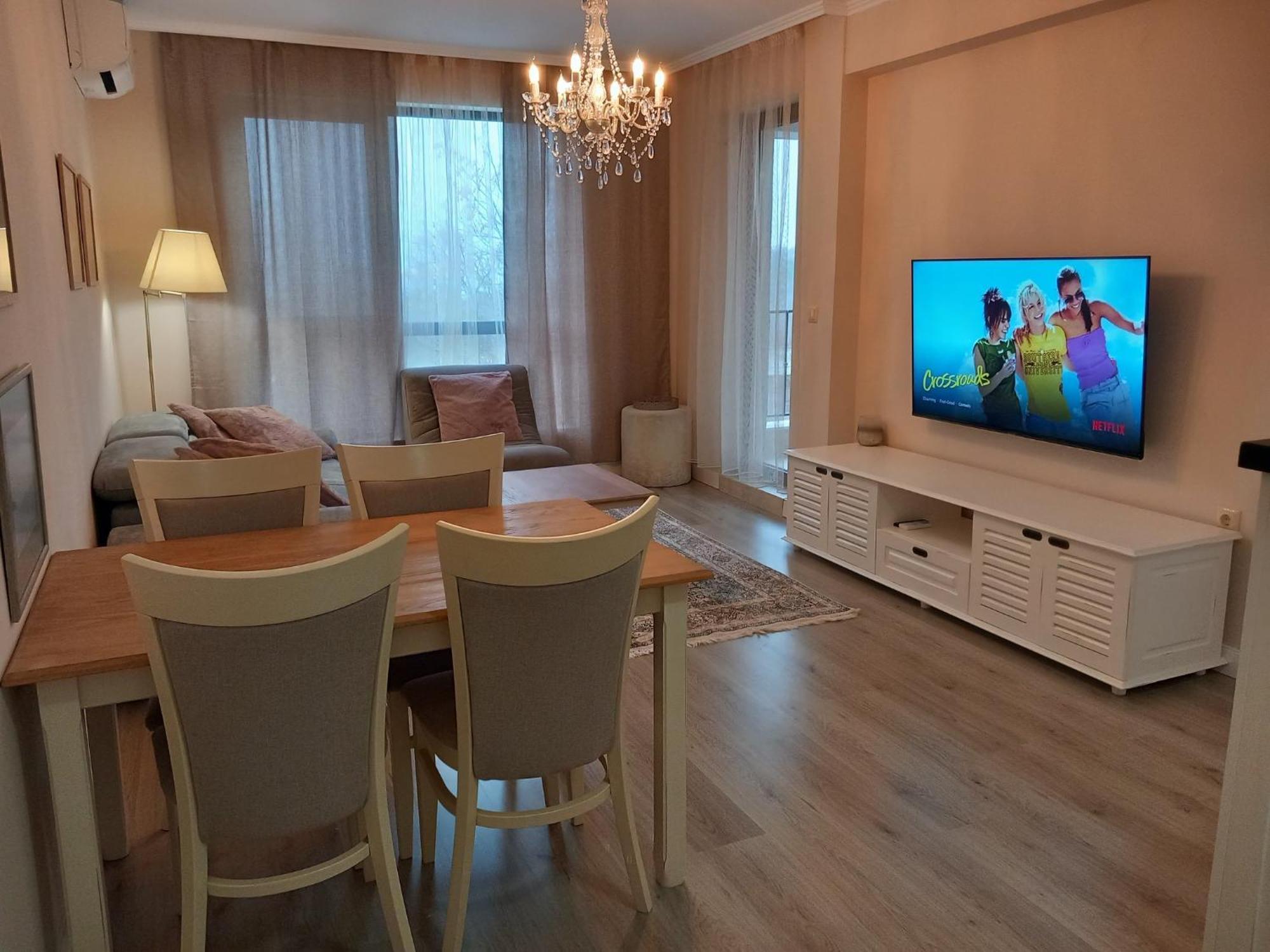 Private Apartments In White Rock Castle Balcsik Kültér fotó