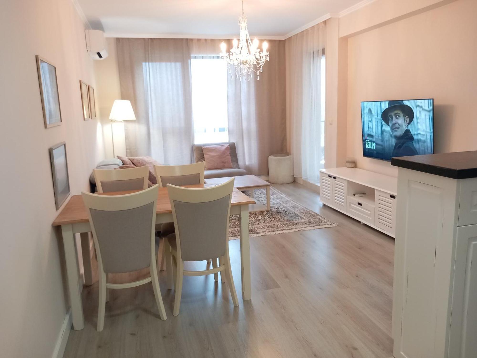 Private Apartments In White Rock Castle Balcsik Kültér fotó